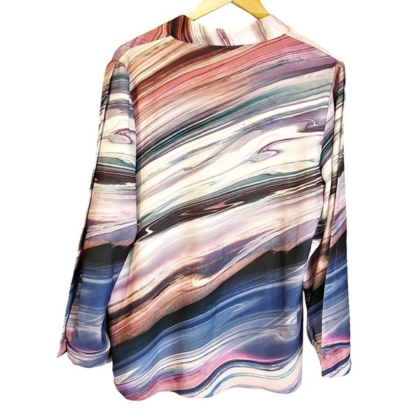 Chico’s Stone-Stripes Print Pleated V-Neck Pullover Business Casual Blouse - Picture 3 of 6